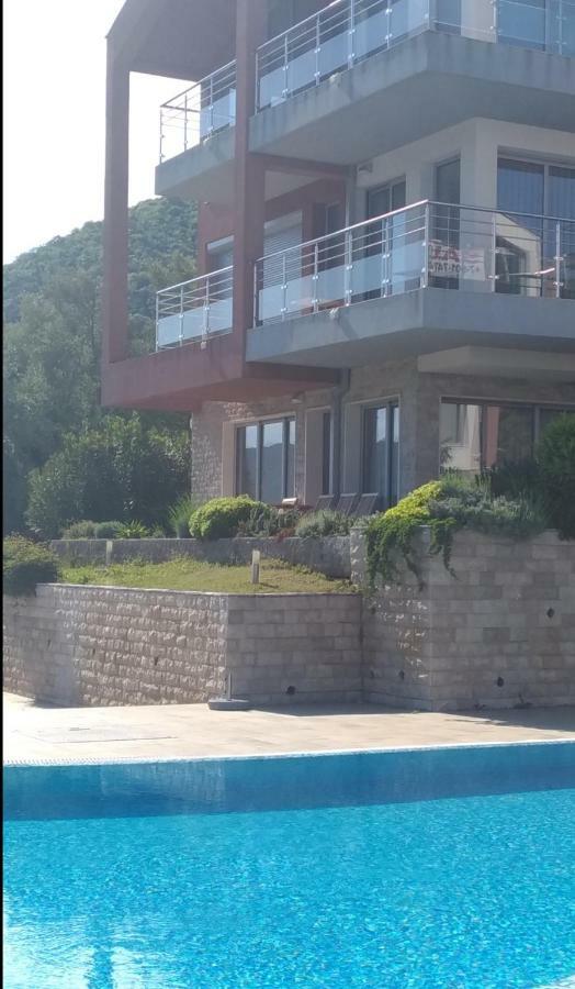 Apartments Acacia Hill Thenovici Ngoại thất bức ảnh