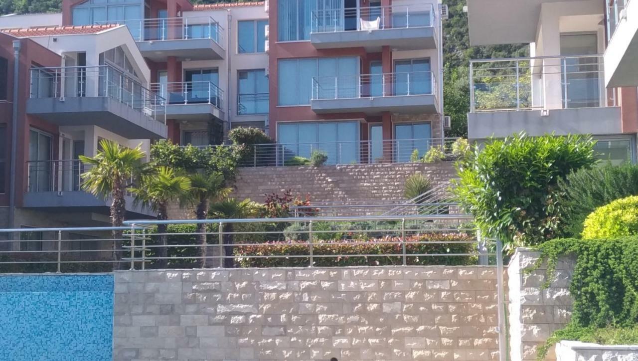 Apartments Acacia Hill Thenovici Ngoại thất bức ảnh
